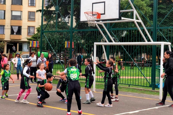 Escuela de Baloncesto en Bogotá | Para niños desde los 5 años-Inscribete